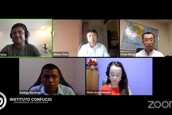 “Charla de becas a China”